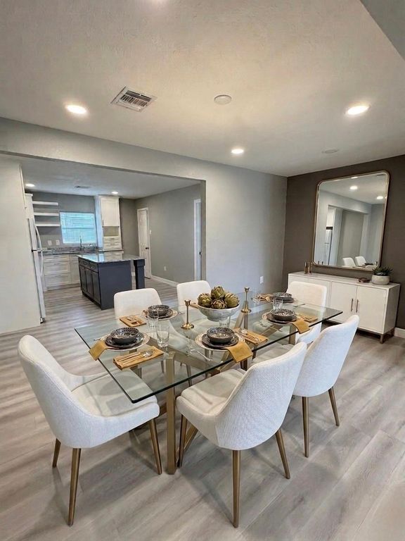 823 Globe Street, Houston, TX 77034
