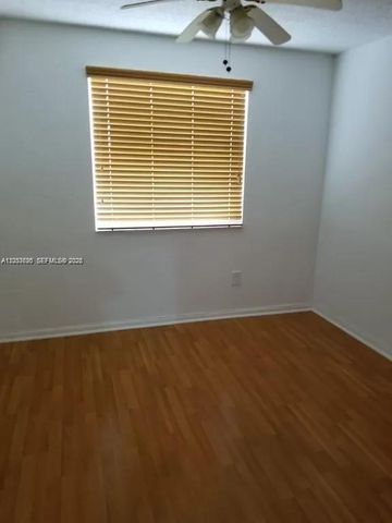 2890 N Oakland Forest Drive 111, Oakland Park, FL 33309