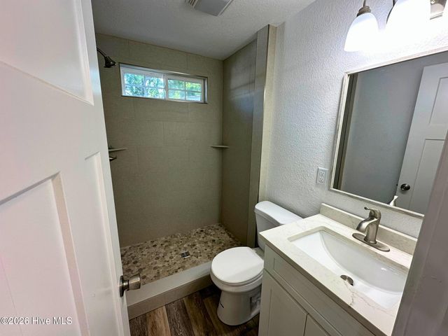 202 W Burgess Street, Elizabeth City, NC 27909