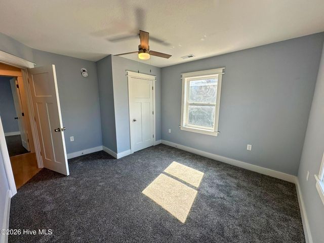 202 W Burgess Street, Elizabeth City, NC 27909