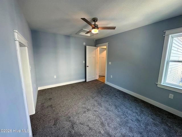 202 W Burgess Street, Elizabeth City, NC 27909