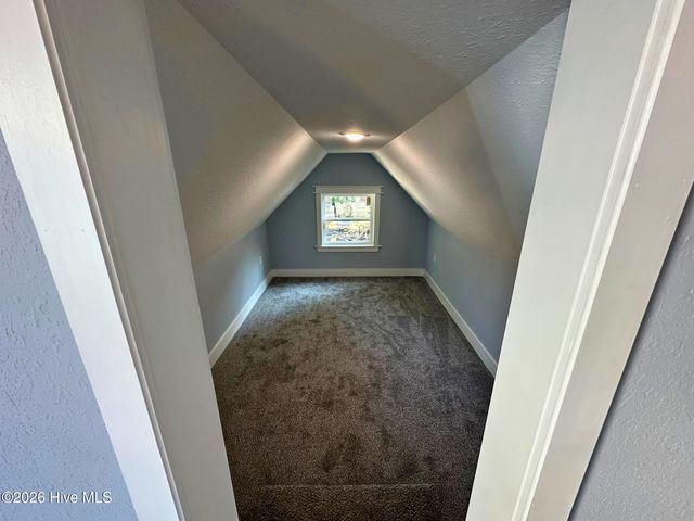 202 W Burgess Street, Elizabeth City, NC 27909