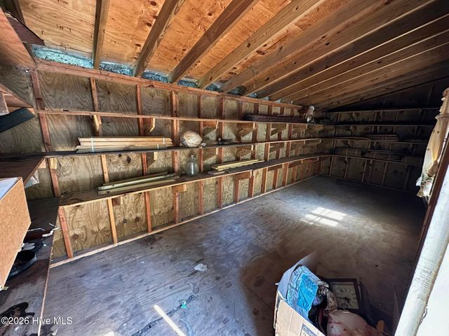 202 W Burgess Street, Elizabeth City, NC 27909