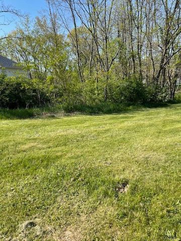 50 Levanno Drive, Crown Point, IN 46307