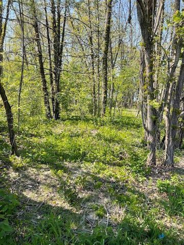 50 Levanno Drive, Crown Point, IN 46307