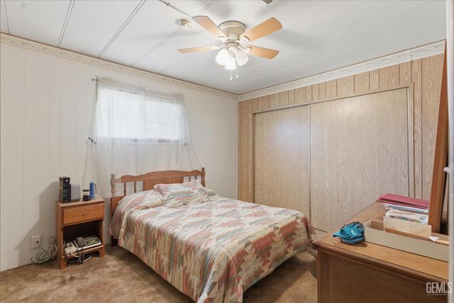 4401 Hughes Lane 89, Bakersfield, CA 93304
