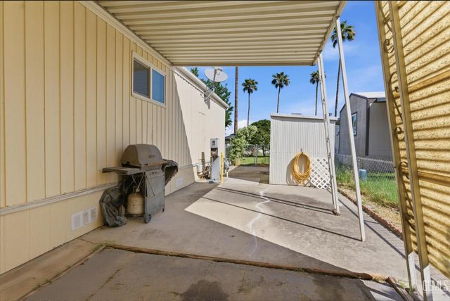 4401 Hughes Lane 89, Bakersfield, CA 93304