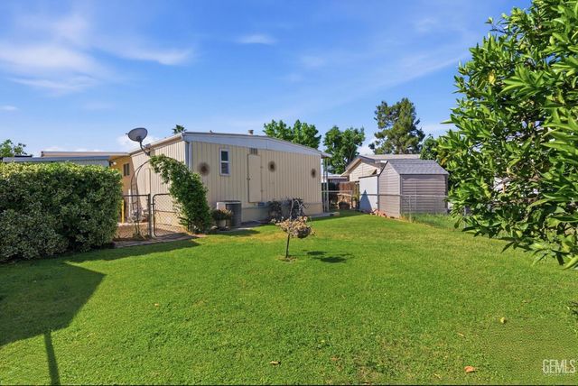 4401 Hughes Lane 89, Bakersfield, CA 93304