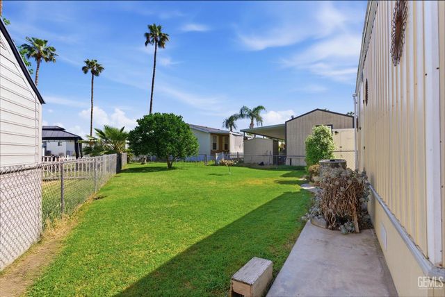 4401 Hughes Lane 89, Bakersfield, CA 93304