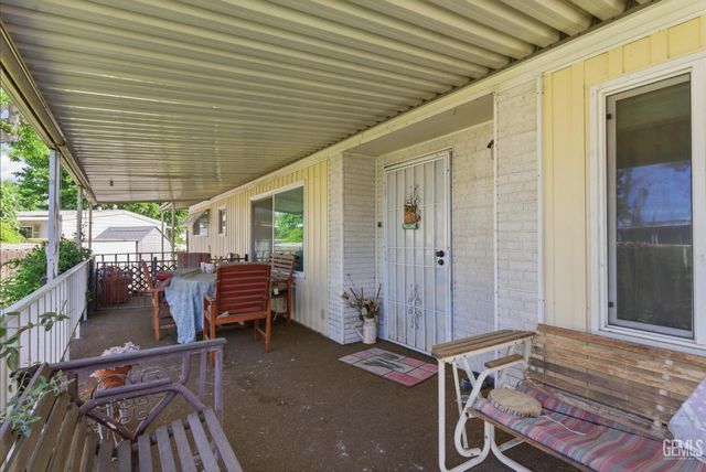 4401 Hughes Lane 89, Bakersfield, CA 93304