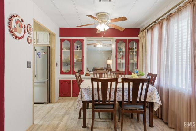 4401 Hughes Lane 89, Bakersfield, CA 93304