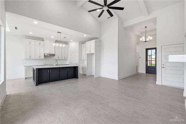 900 Magnolia Street, Mission, TX 78573