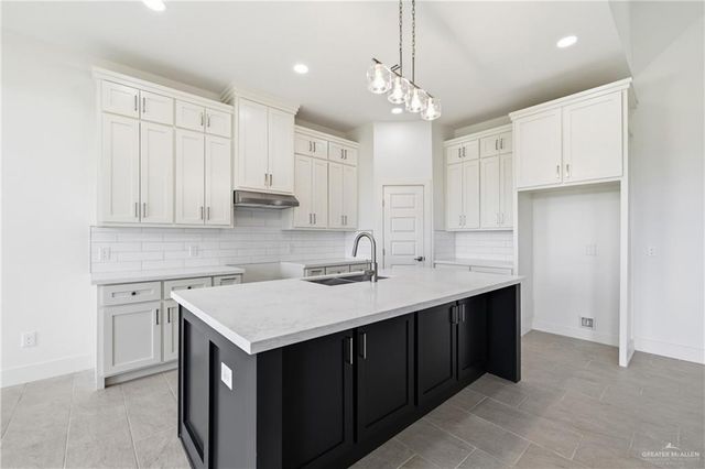 900 Magnolia Street, Mission, TX 78573