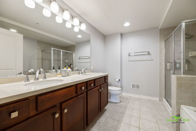 425 N BENJAMIN Drive 205, Vernon Hills, IL 60061