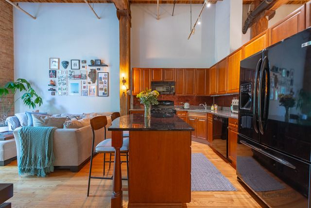 1330 W MONROE Street 108, Chicago, IL 60607