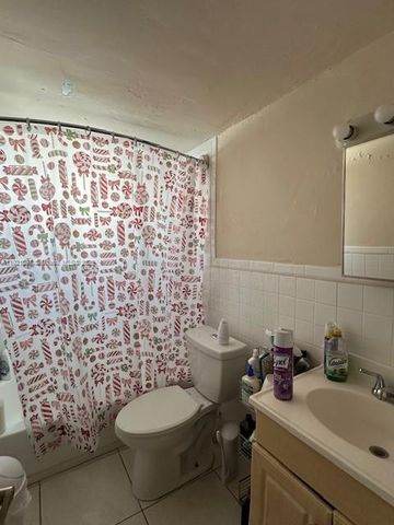 13655 NE 10th Ave 210, North Miami, FL 33161