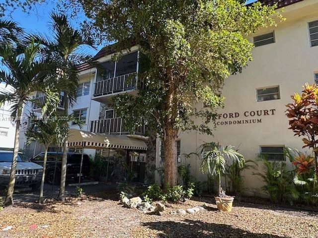 13655 NE 10th Ave 210, North Miami, FL 33161