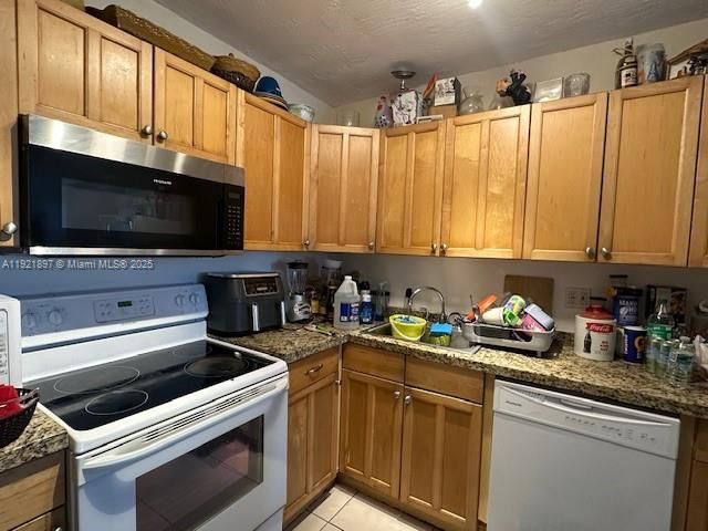 13655 NE 10th Ave 210, North Miami, FL 33161