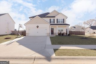 219 Barnyard Way, Perry, GA 31069