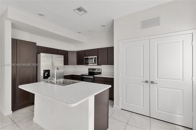 20817 NW 9th Path 0, Miami Gardens, FL 33169