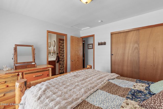 1207 E Horsehaven AVE, Post Falls, ID 83854