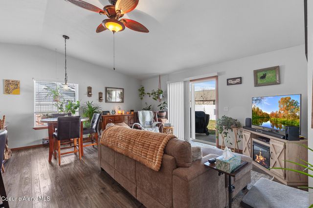 1207 E Horsehaven AVE, Post Falls, ID 83854