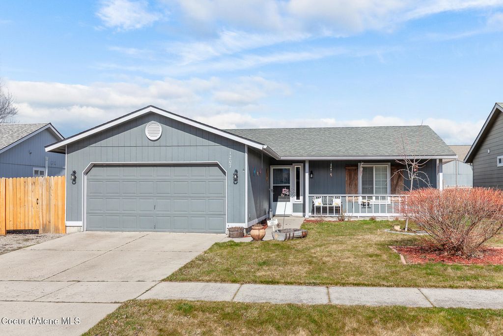1207 E Horsehaven AVE, Post Falls, ID 83854