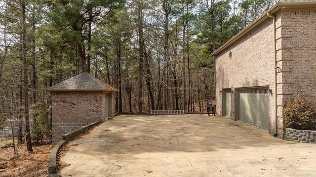 21619 Twin Bluff Loop, Roland, AR 72135