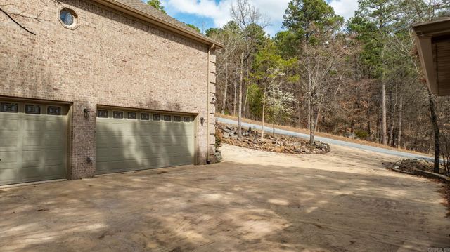 21619 Twin Bluff Loop, Roland, AR 72135