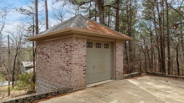 21619 Twin Bluff Loop, Roland, AR 72135