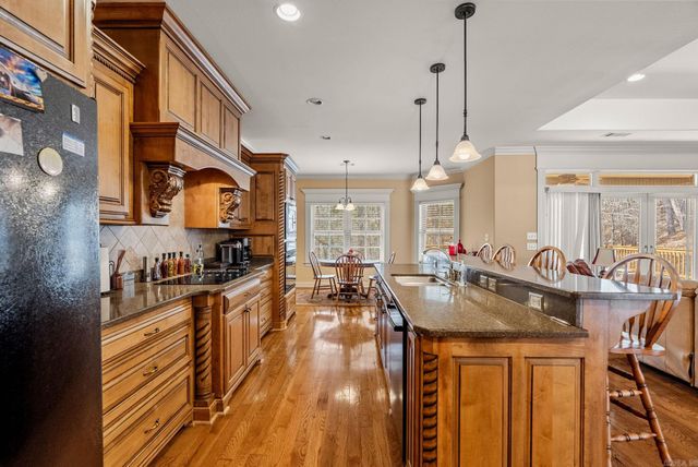 21619 Twin Bluff Loop, Roland, AR 72135