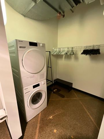 350 Saint Peter Street 405, Saint Paul, MN 55102