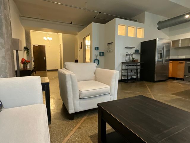 350 Saint Peter Street 405, Saint Paul, MN 55102