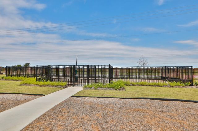 2214 Villa Clara Drive, Friendswood, TX 77546