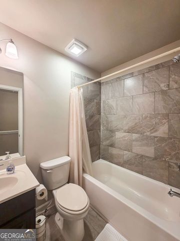 7910 Willoughby Court, Alpharetta, GA 30005