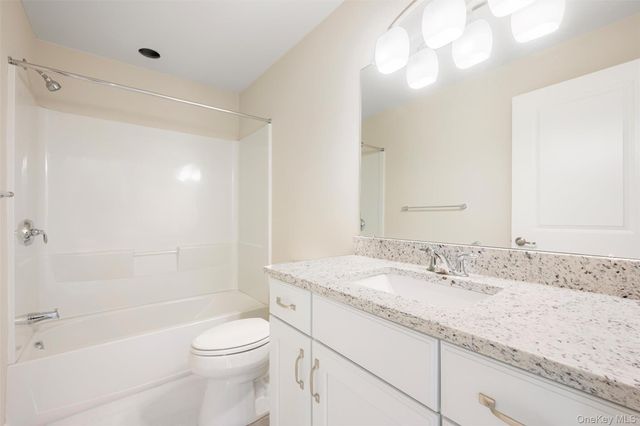 27 Ottaway Lane, Campbell Hall, NY 10916