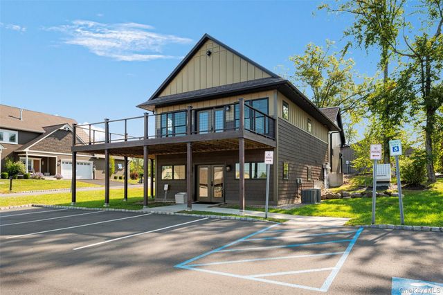 27 Ottaway Lane, Campbell Hall, NY 10916