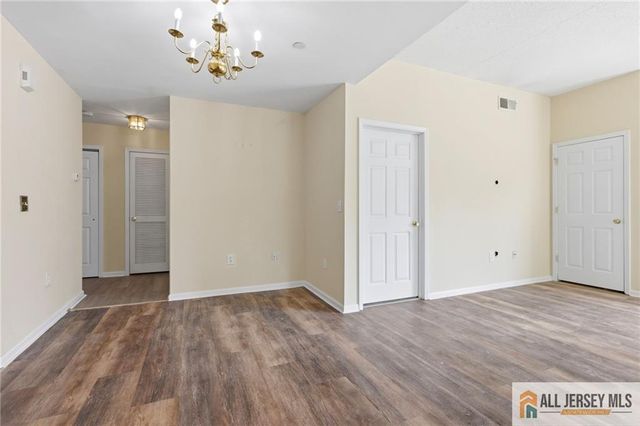 358 Rector Street 302, Perth Amboy, NJ 08861