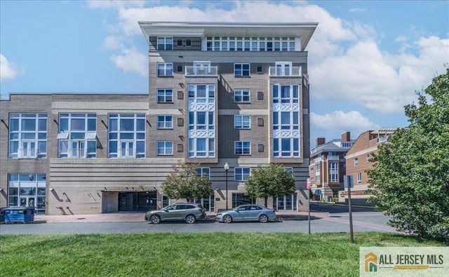 358 Rector Street 302, Perth Amboy, NJ 08861
