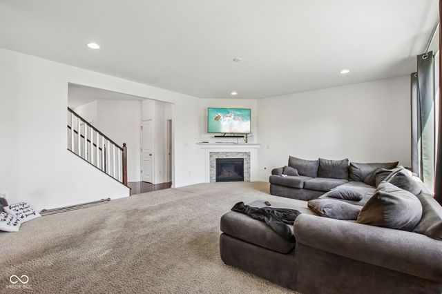 6365 W Riverside Road, Mccordsville, IN 46055