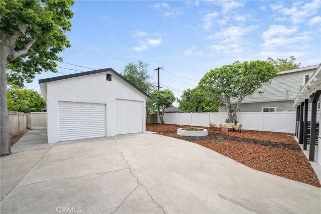 612 King Street, Monrovia, CA 91006