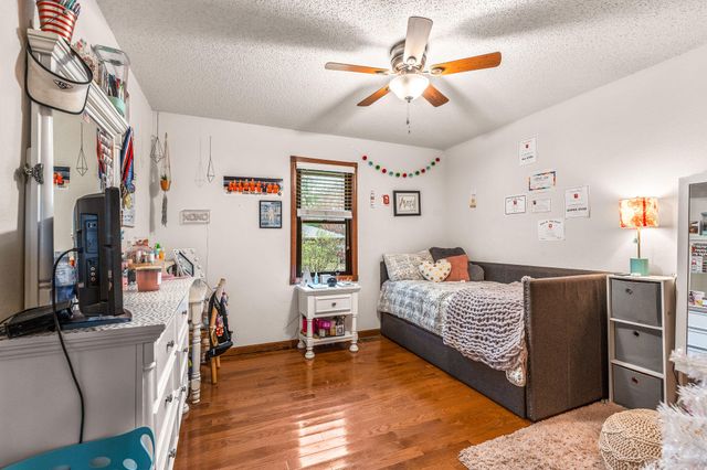 1318 W Meadowbrooke Drive, Ozark, MO 65721