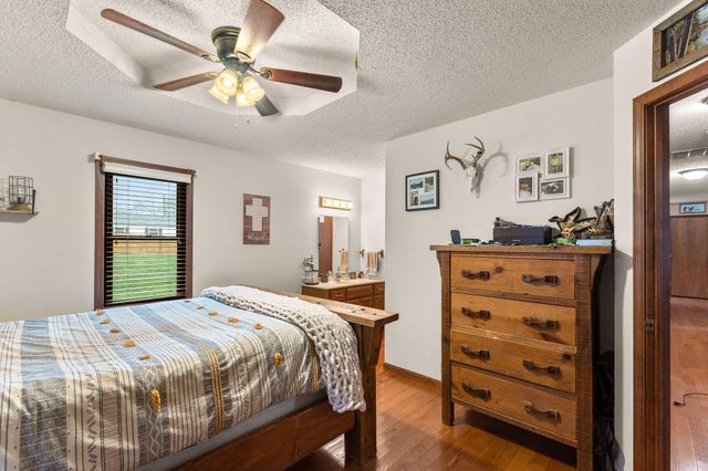 1318 W Meadowbrooke Drive, Ozark, MO 65721