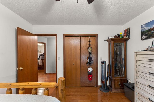 1318 W Meadowbrooke Drive, Ozark, MO 65721