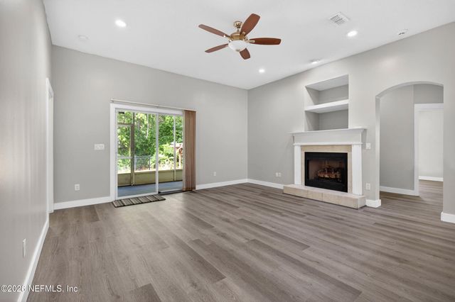 7834 CHASE MEADOWS Drive W, Jacksonville, FL 32256