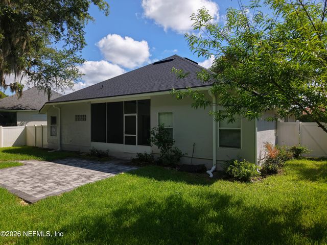 7834 CHASE MEADOWS Drive W, Jacksonville, FL 32256