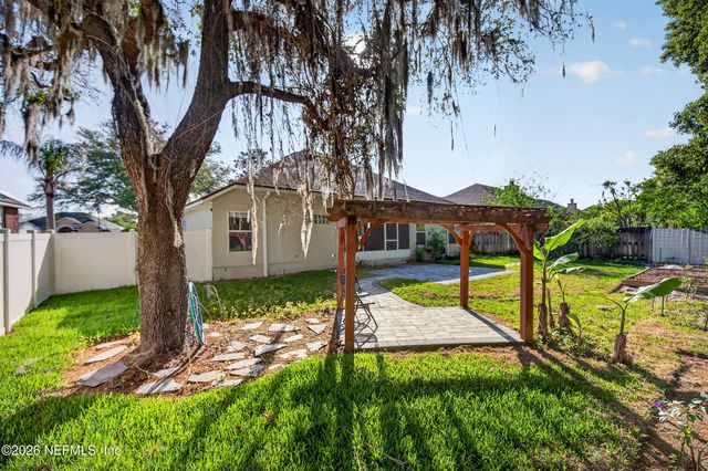 7834 CHASE MEADOWS Drive W, Jacksonville, FL 32256