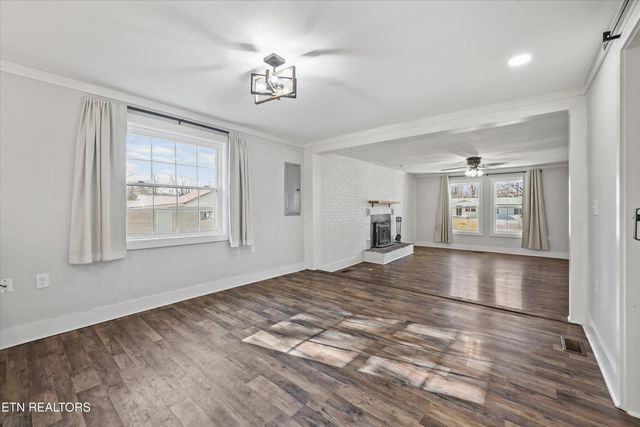 119 Baumgartner Rd, Harriman, TN 37748