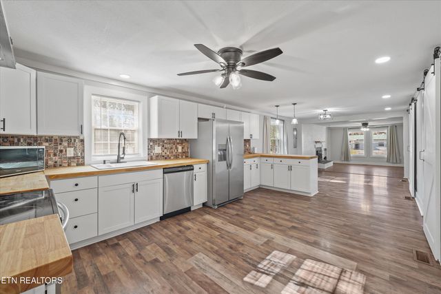 119 Baumgartner Rd, Harriman, TN 37748