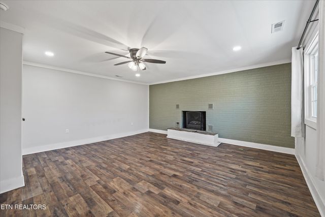 119 Baumgartner Rd, Harriman, TN 37748